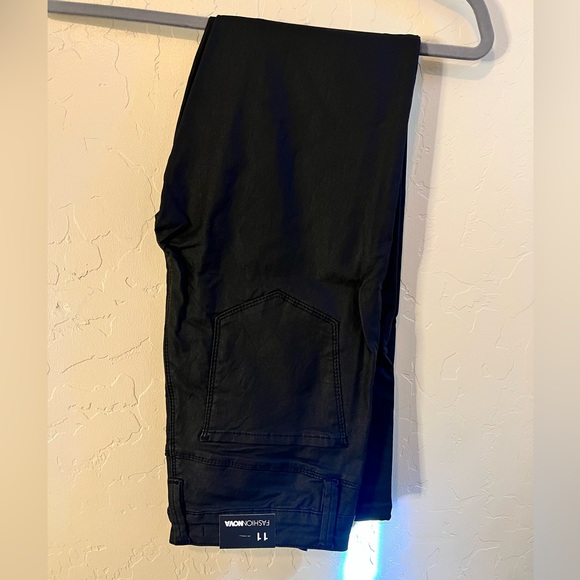 High Rise Jeggings - Picture 2 of 2